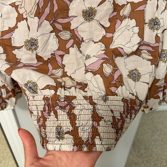 Abercrombie & Fitch Floral Puff Sleeve Crop Top - Picture 4 of 8